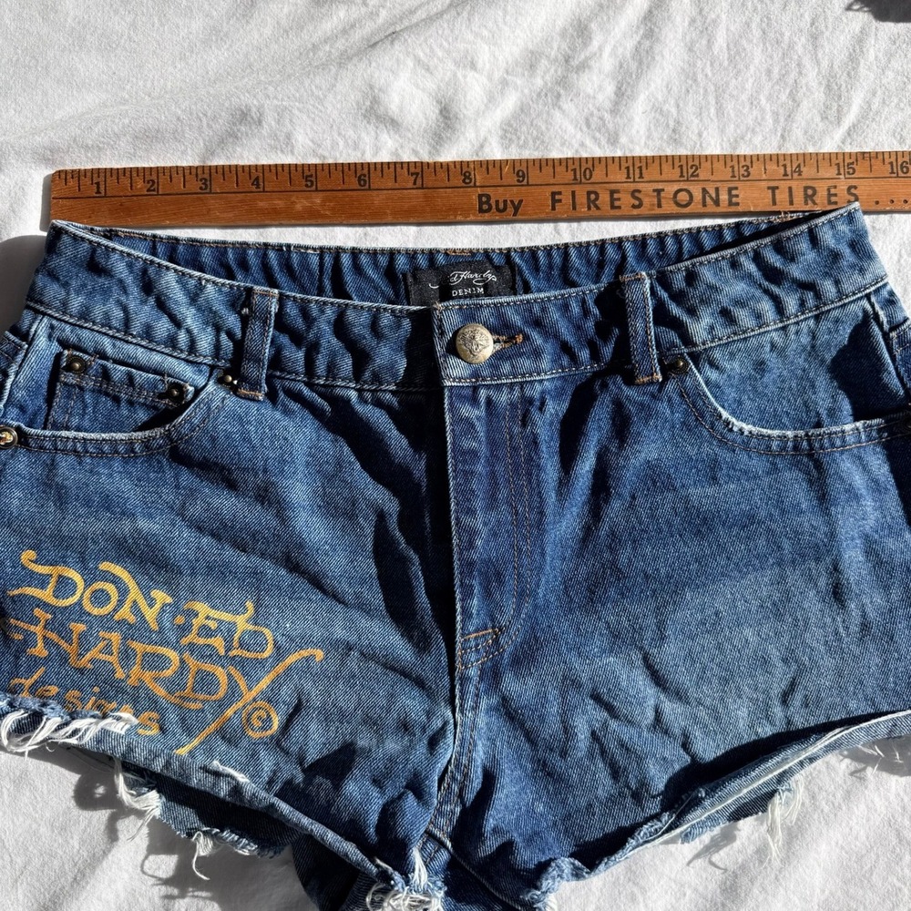 Vintage Ed Hardy Denim Cutoff Shorts Screaming Tiger Graphic Y2K Blue Size M - Picture 3 of 14
